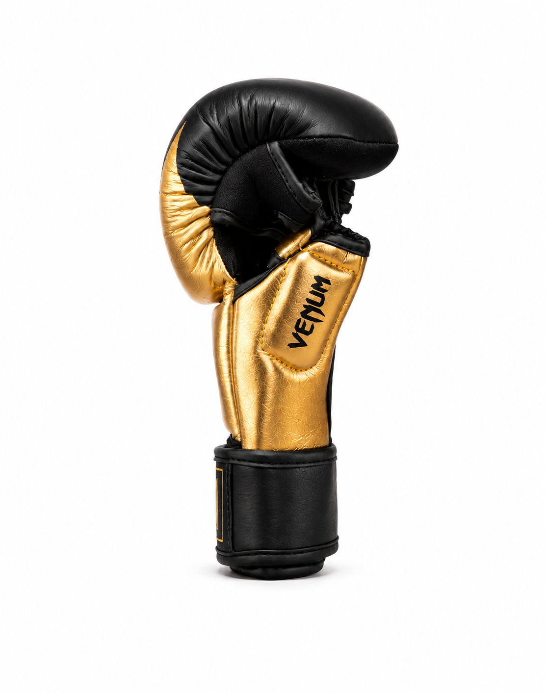 Guantes MMA Venum Attack 2.0 – Negro/Oro