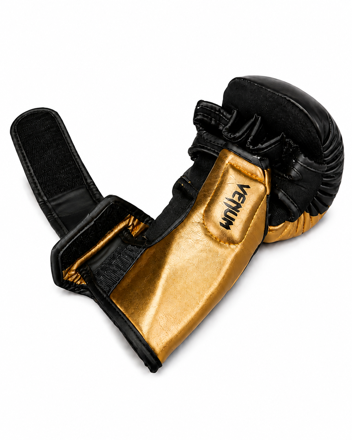 Guantes MMA Venum Attack 2.0 – Negro/Oro