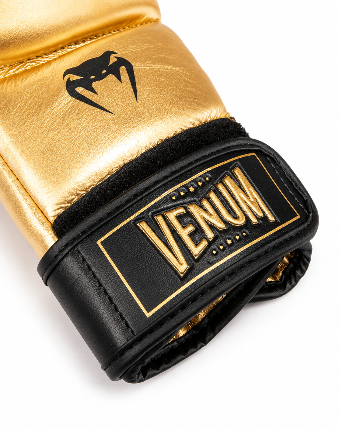 Guantes MMA Venum Attack 2.0 – Negro/Oro